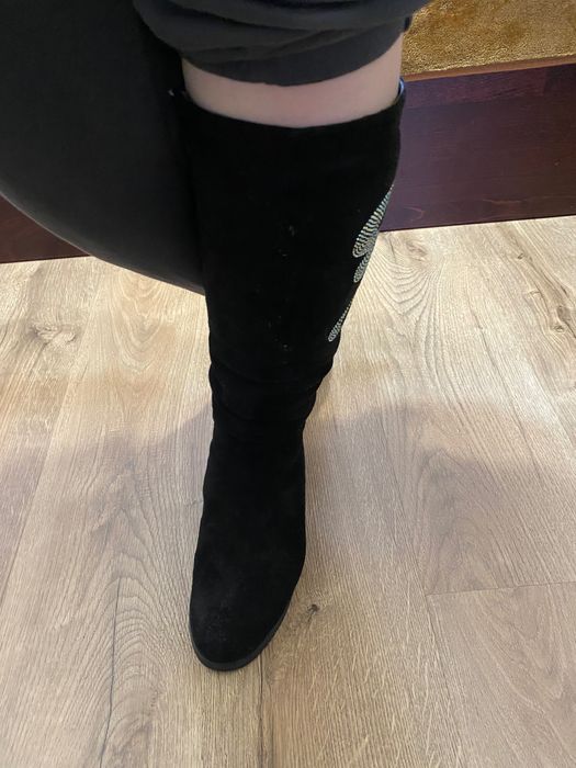 Сапожки чорні замшеві жіночі