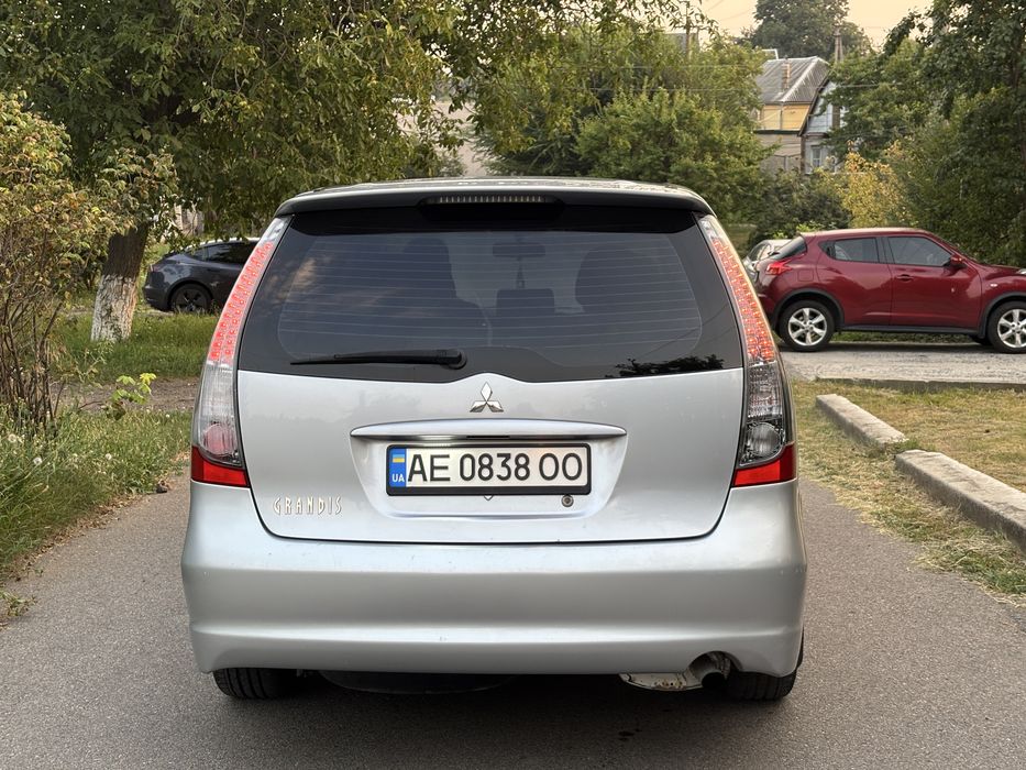 Продам Mitsubishi Grandis