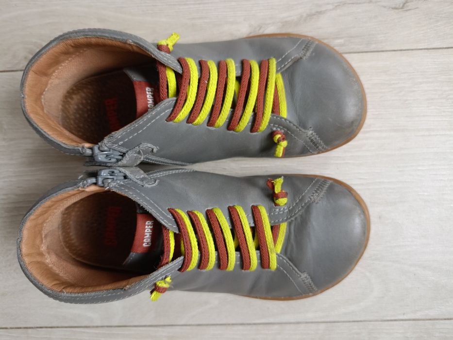 Barefoot босоноге взуття черевики Camper