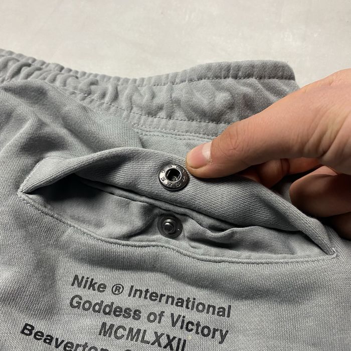 Nike спортивные штаны размер S