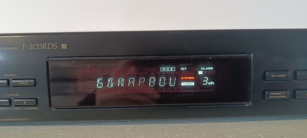 Tuner Pioneer F-203 RDS sprawny