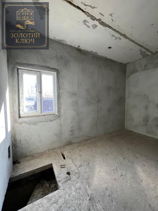 Будинок на Черняхівці біля річки