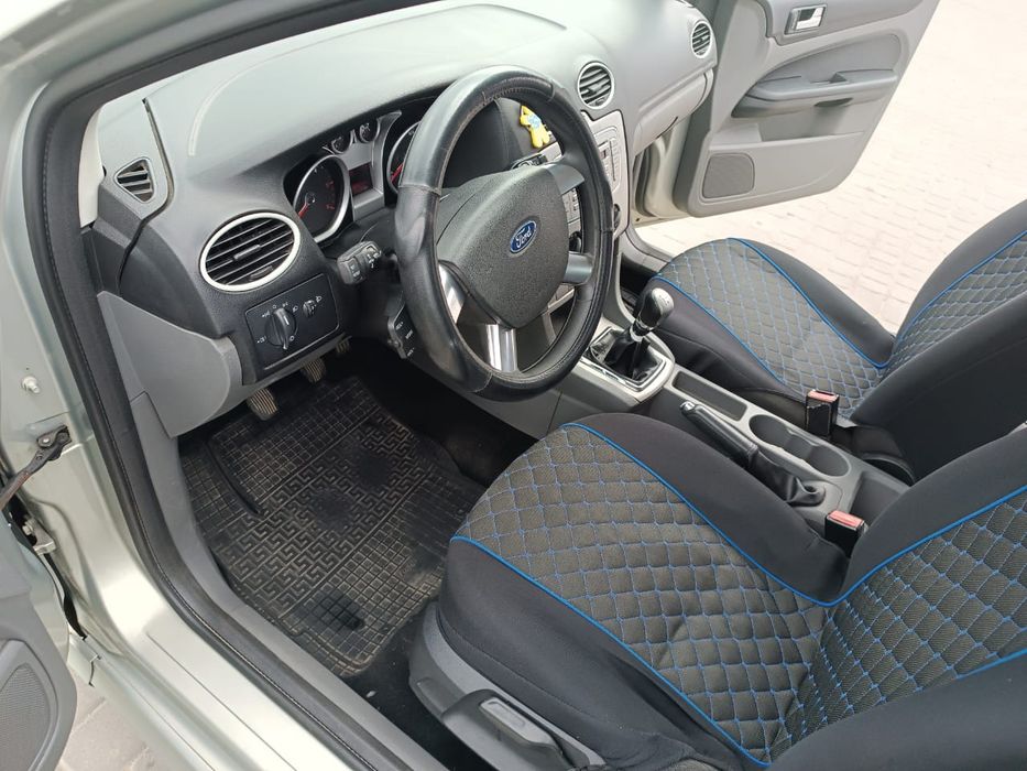 Автомобіль Ford Focus 2009