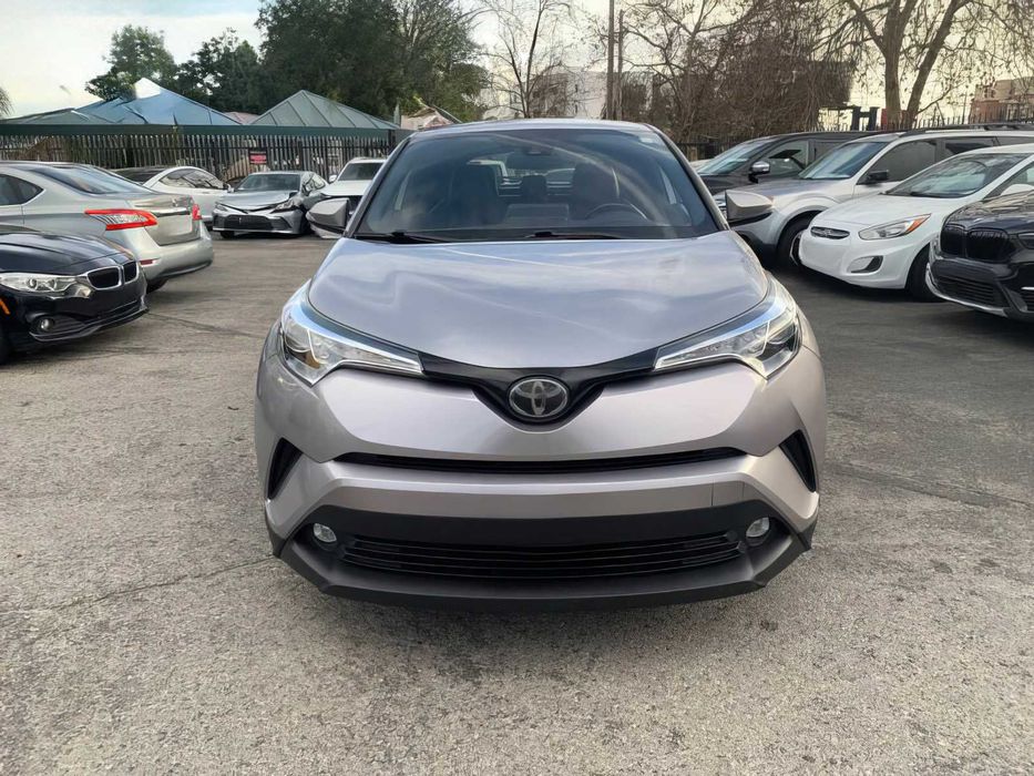Toyota C-HR Limited      2019