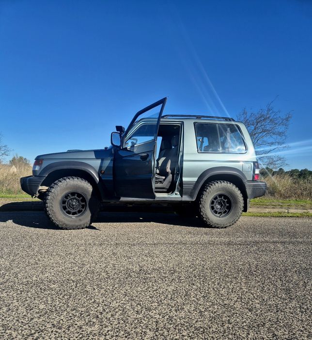 Mitsubitshi Pajero 2.5TD (ler anuncio)