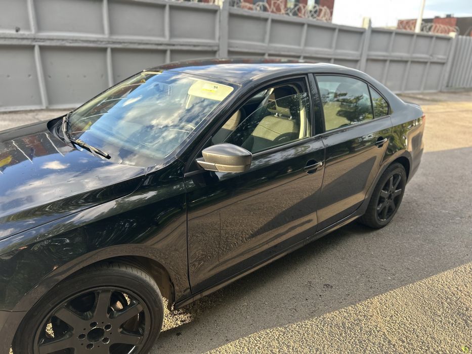 VW Jetta 2012 2.0 газ бензин