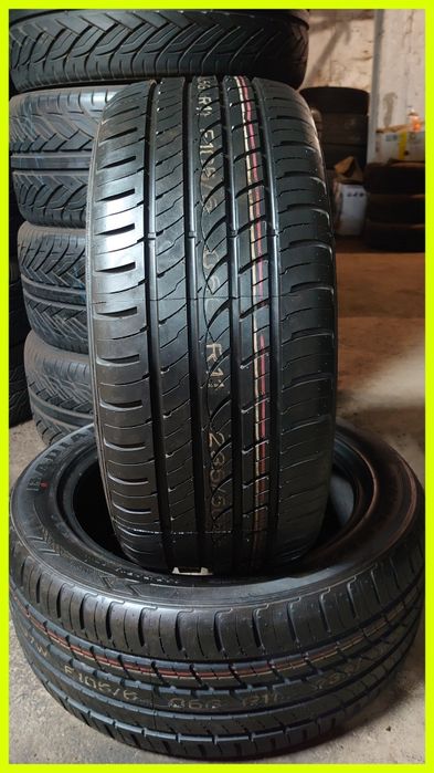 Пара летних шин Tracmax Radial F106 235/50 r18 235 50 18