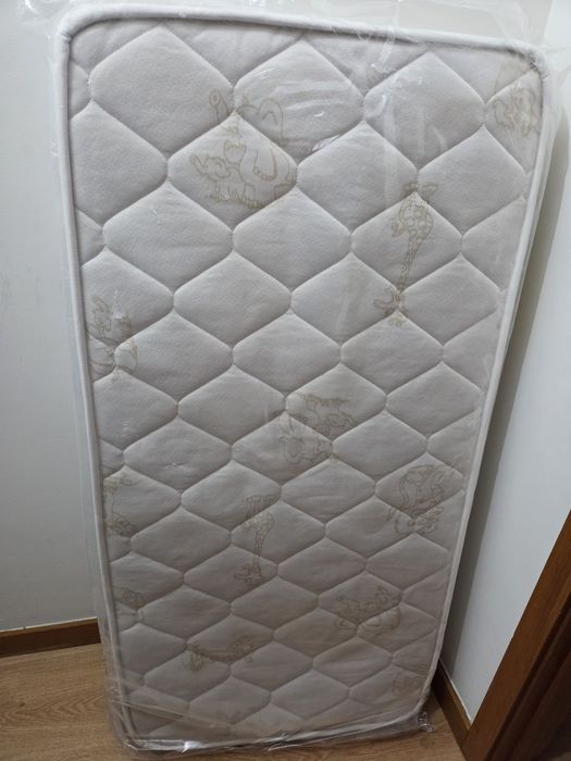 Colchão para cama bebé