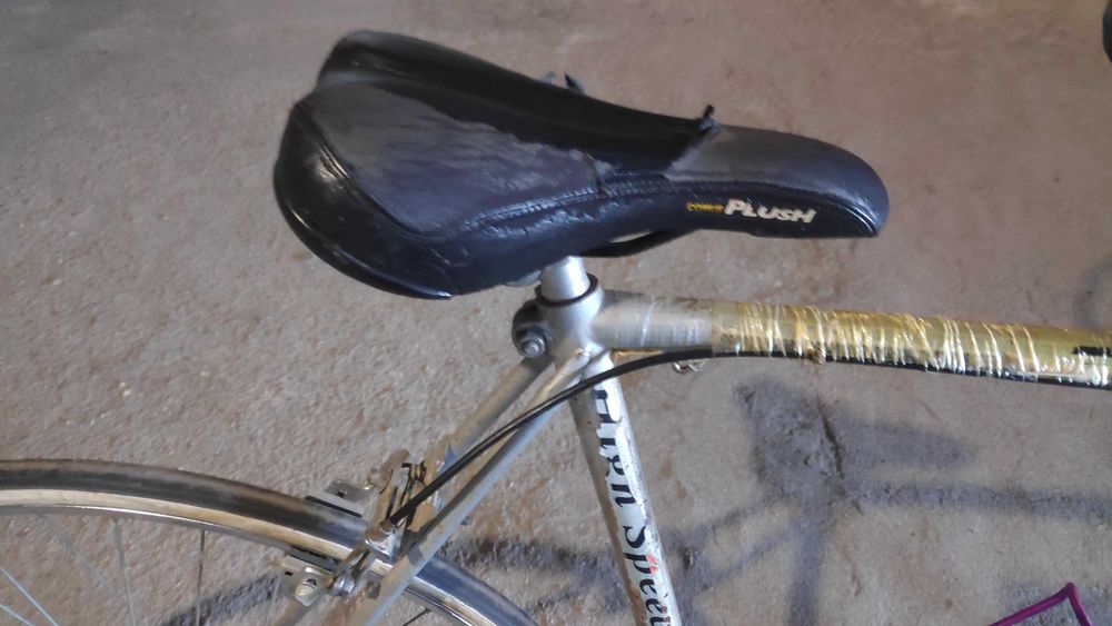 Bicicleta de ciclismo em ferro
