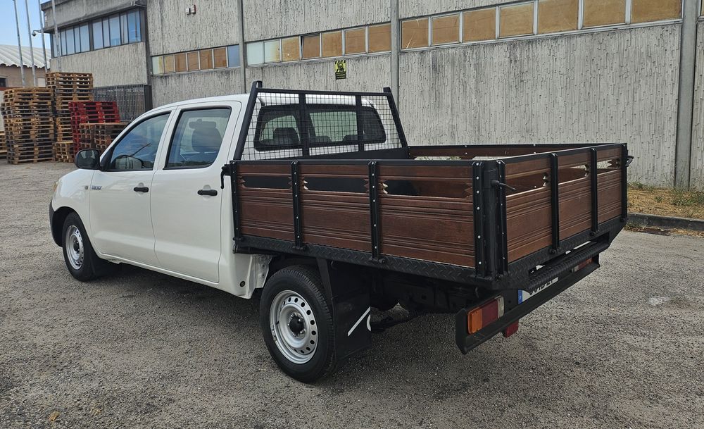 Toyota Hilux 4x2