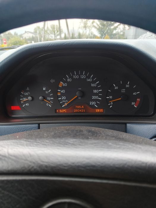 Mercedes W210 e290