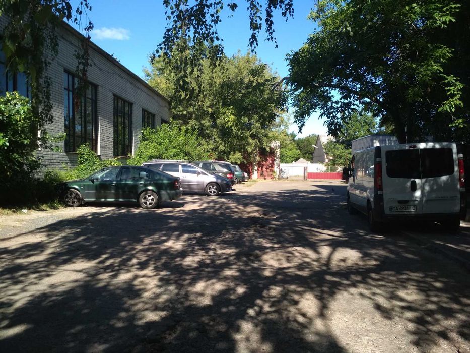 Комплекс оф. приміщень на 1 пов. + стоянка, вул. Смілянська (п3)