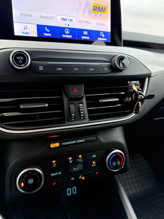 Ford   Focus 21r