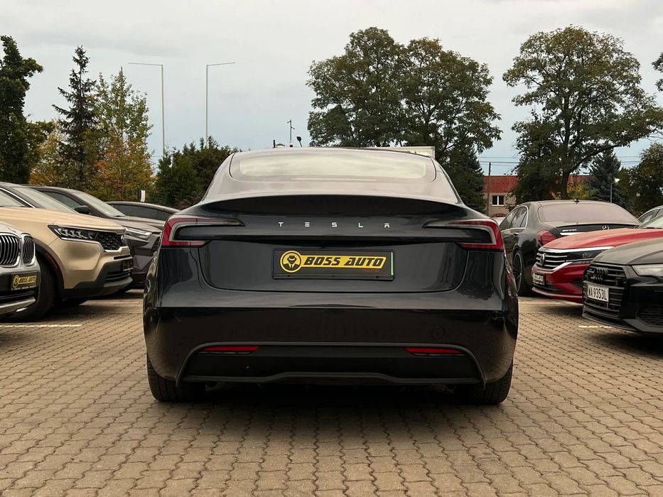 Tesla Model 3 Tesla Model 3 2024