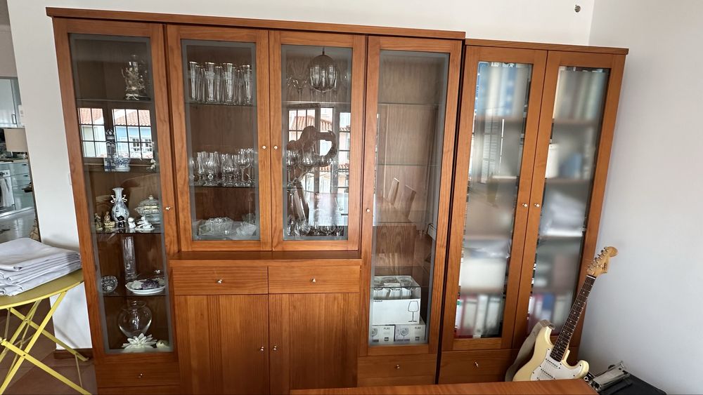 Cristaleira e Armário alto