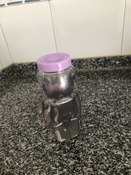 Slime cor cinzenta com brilhantes