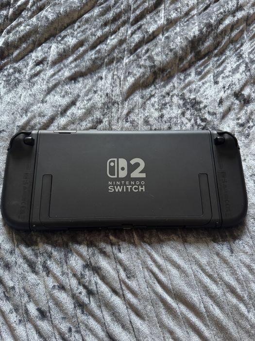 Nintendo Switch 2 + gra + Switch 2 Pro Controller