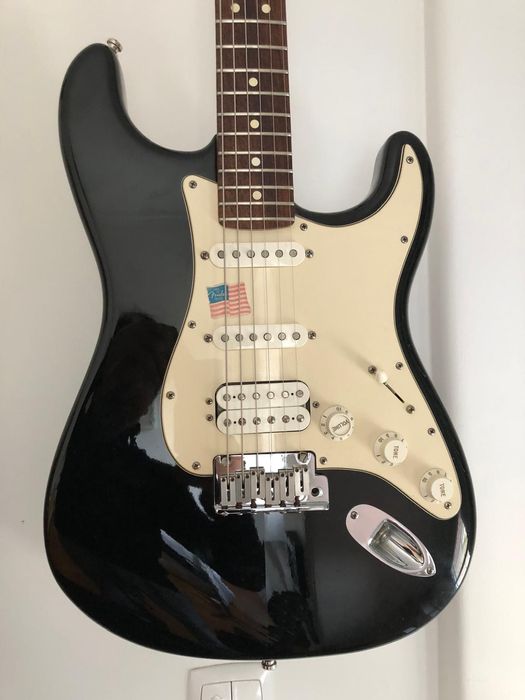 Guitarra Eletrica Fender Stratocaster Delux