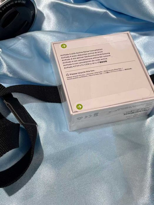 Nowe Zapakowane Słuchawki Bluetooth Apple AirPods 4