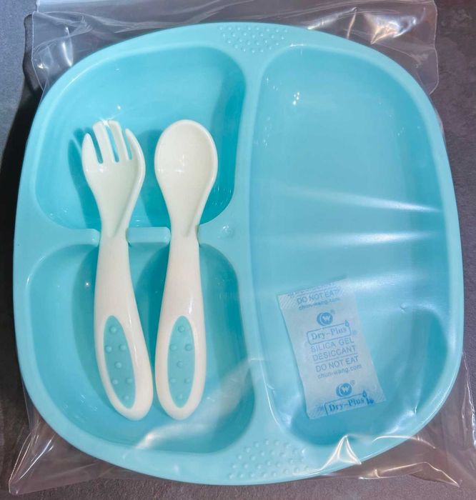 Talerzyk i sztućce plastikowe dla dzieci niebieskie