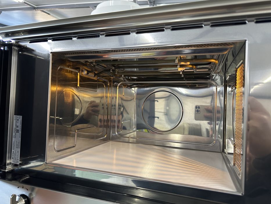 Духова шафа SMEG SF 6303 TPX вбудована мікрохвильова піч SMEG MP 322 X