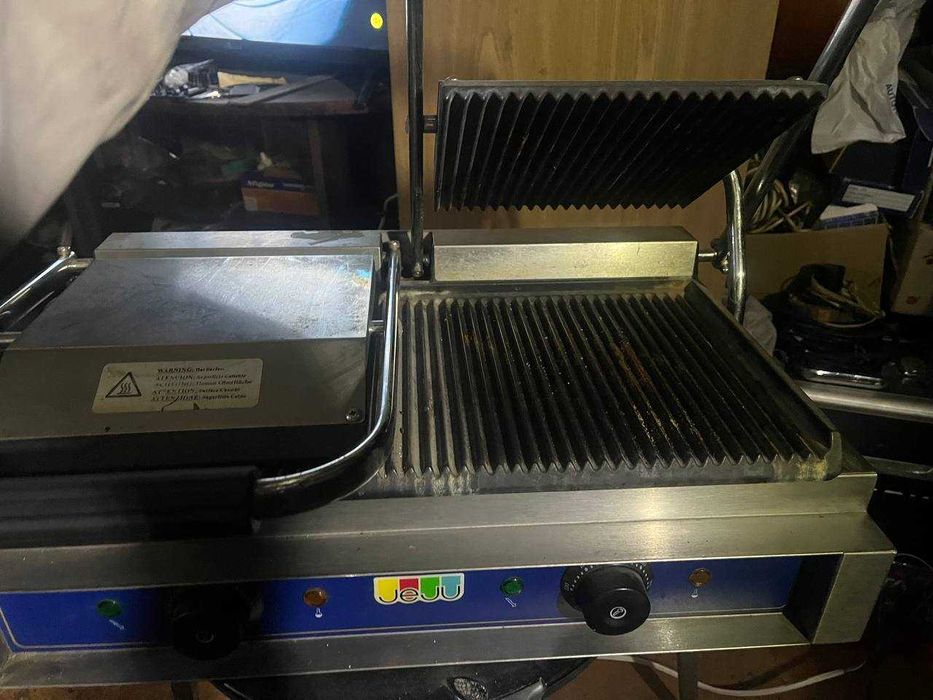 Професійний, контактний, прижимний гриль