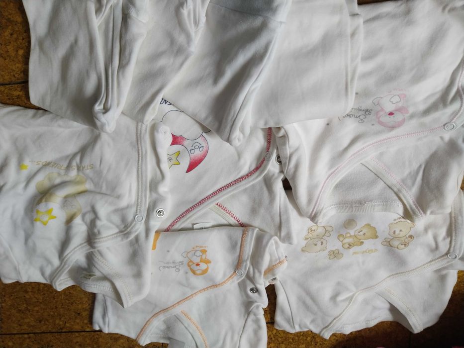 Bodys e calcinhas interiores para bebé