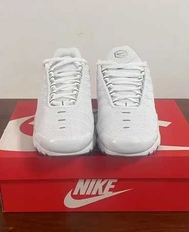 Buty Nike TN, czarne 45