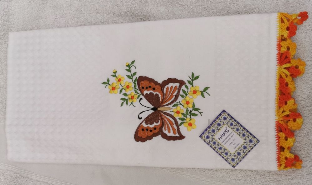 Panos com renda e bordados - NOVOS