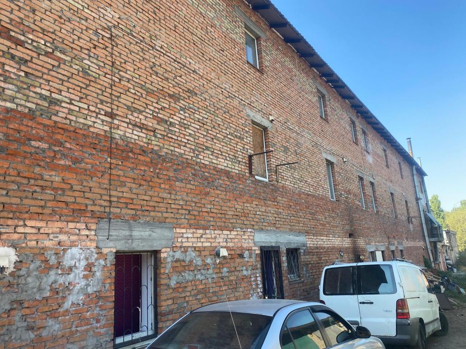 Продаж комерції  Робітнича 2А / Рабочая 2А 1000м2