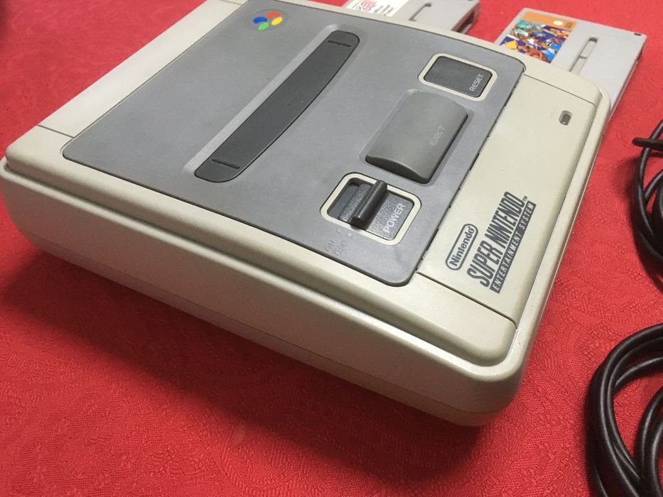 Super Nintendo - controllers and games (complete)64284403013889123