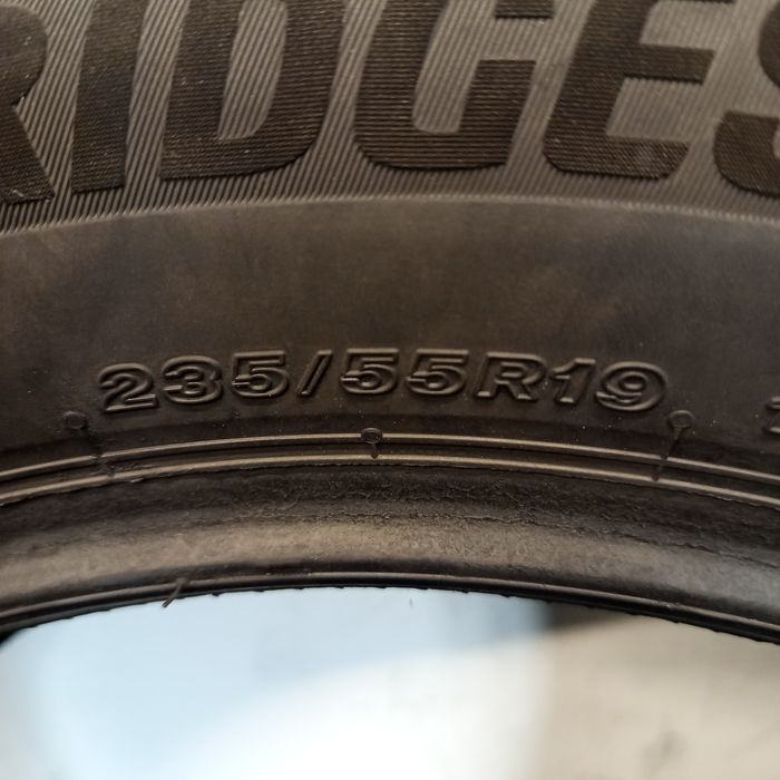 235/55R19 Bridgestone Turanza