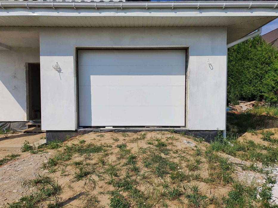 Brama garażowa Biała 3000x2500