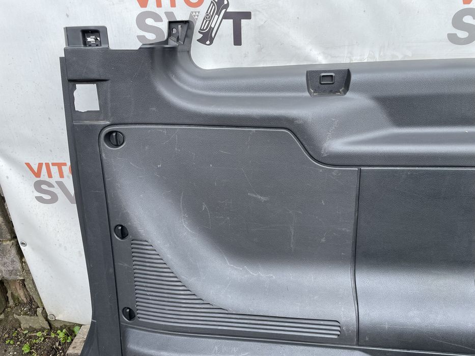 Карты обшивки салона задние на VITO-VIANO W639