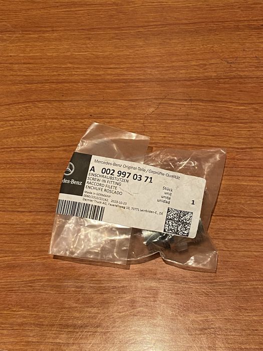 Фитинг / штуцер Mercedes-Benz / Smart A0029970371