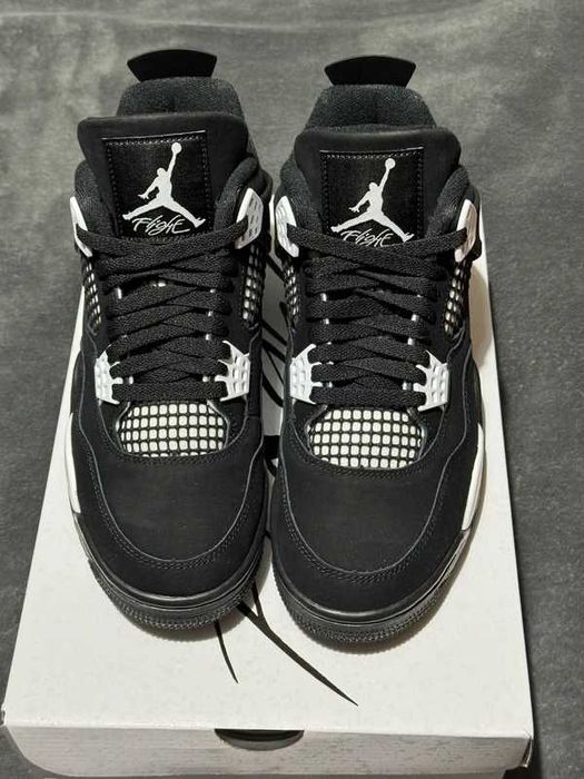 Jordan 4 Retro White Thunder R.45