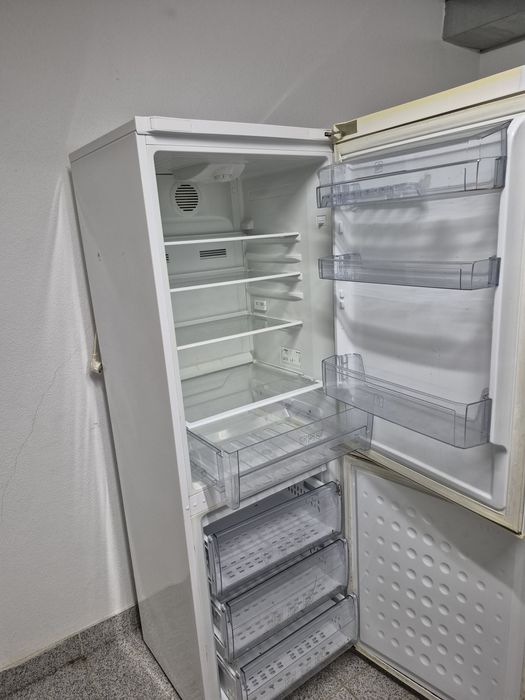 Frigorífico Combinado Beko - Branco - Bom Estado