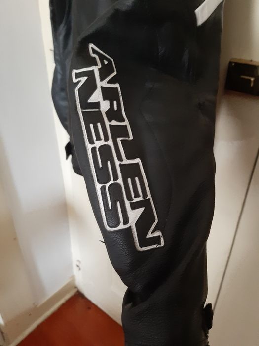 Casaco motard Arlen Ness em pele