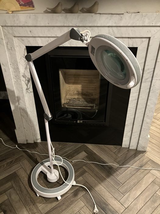 Lampa kosmetyczna lupa  60 led ze statywem