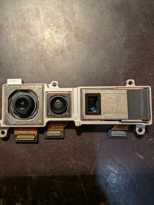 Блок основних камер Google pixel 7 pro