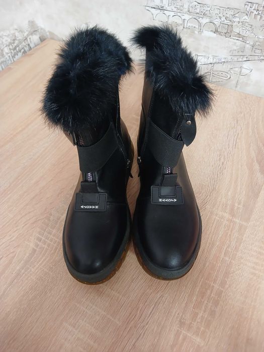 Продам жіночі сапожки