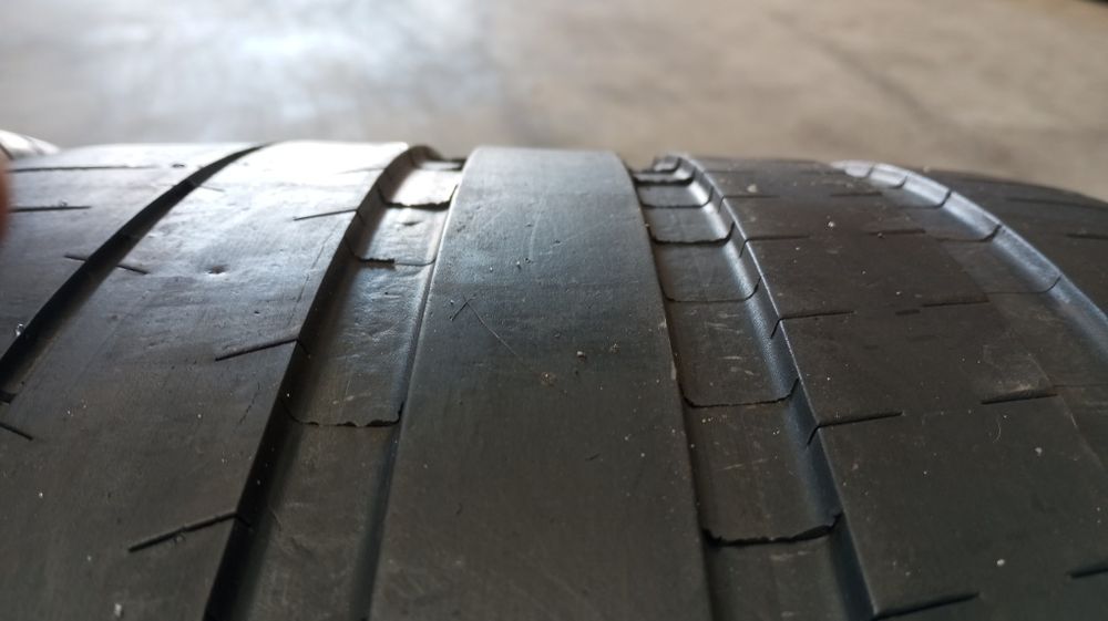 Pneus 295/30r22 Michelin