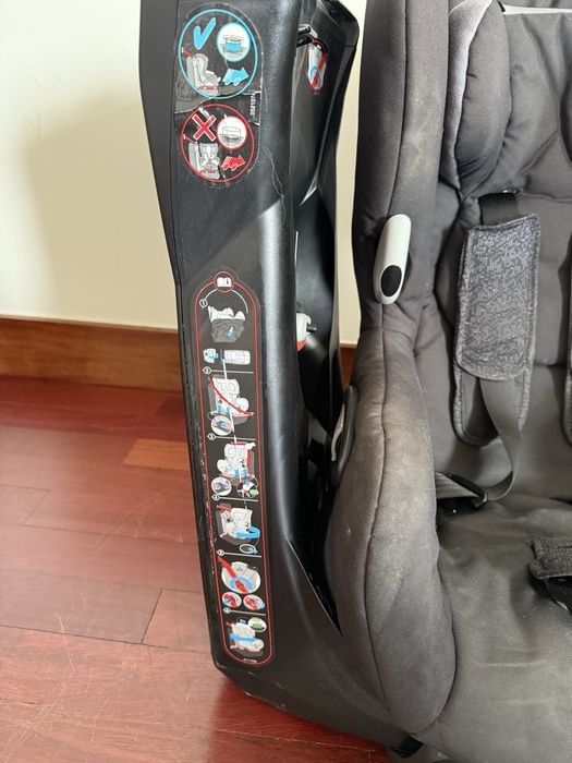 Bébé Confort Cadeira Auto Axiss 1 Triangle Black