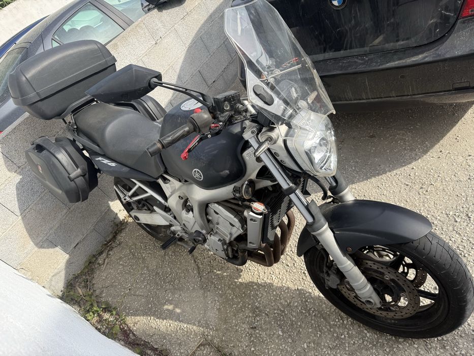 Yamaha fz6 com kit malas
