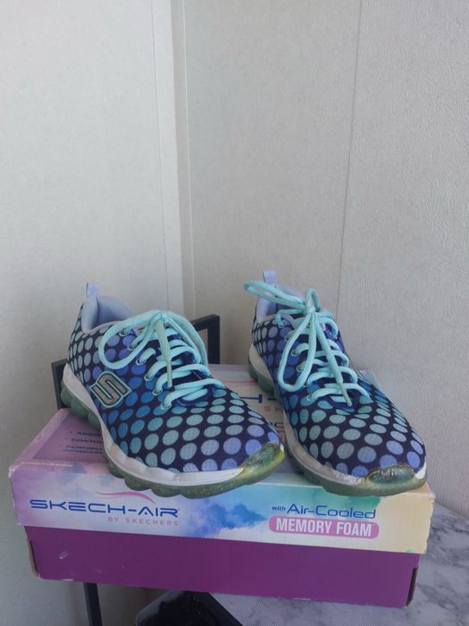 Жіночі кросівки Skechers