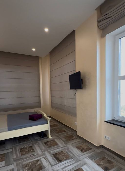 Квартира погодинно, подобово 3 кв у Центрі Тепла