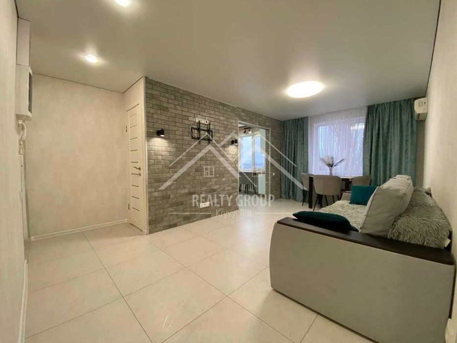 Продаж сучасної 3к на Космонавтів (біля 91 гімназії)