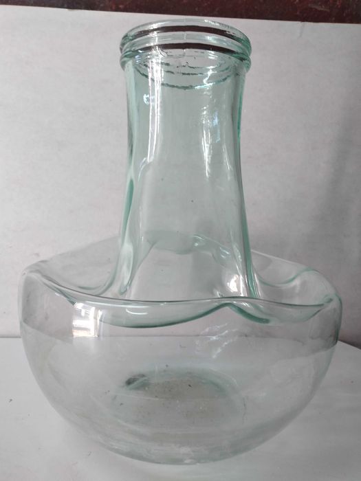 Jarrão em vidro transparente423436668456161280