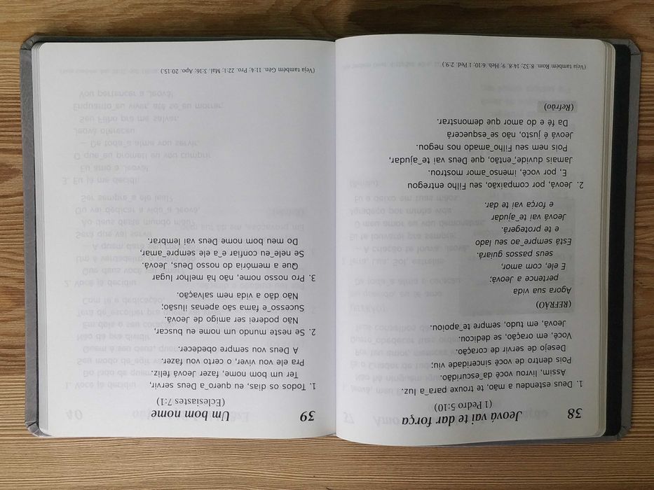 Livro de letras: Cante com Coração para Jeová