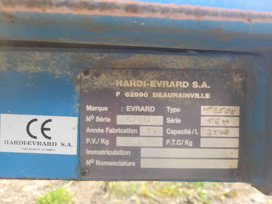 opryskiwacz ciągany EVRARD T2500